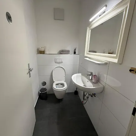 1 In Location-camellia Apartment Cologne