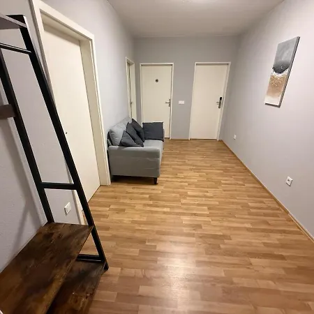 Apartment 1 In Location-camellia Cologne